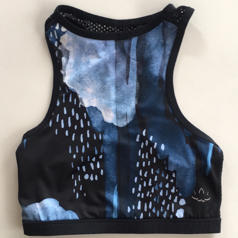 Beyond Yoga high neck tank EUC